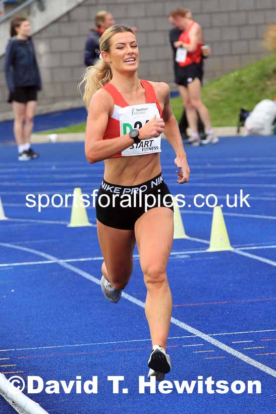 Senior womens 4 Stage Relay, 2022 Northern Road Relays, SportsCity, Manchester. Photo: David T. Hewitson/Sports for All Pics